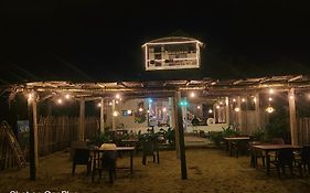 Surya Cafe And Stay Sea View